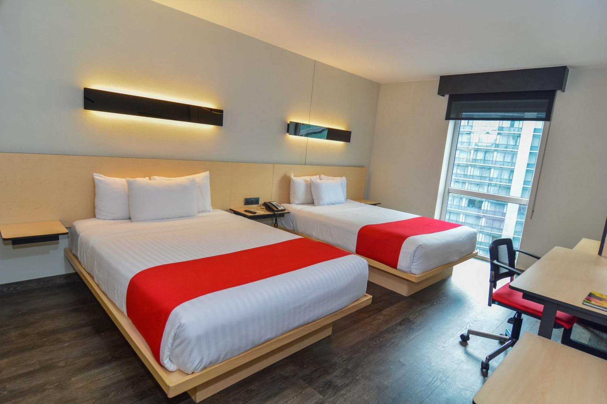 City Express Plus By Marriott Medellin Colombia Exterior photo