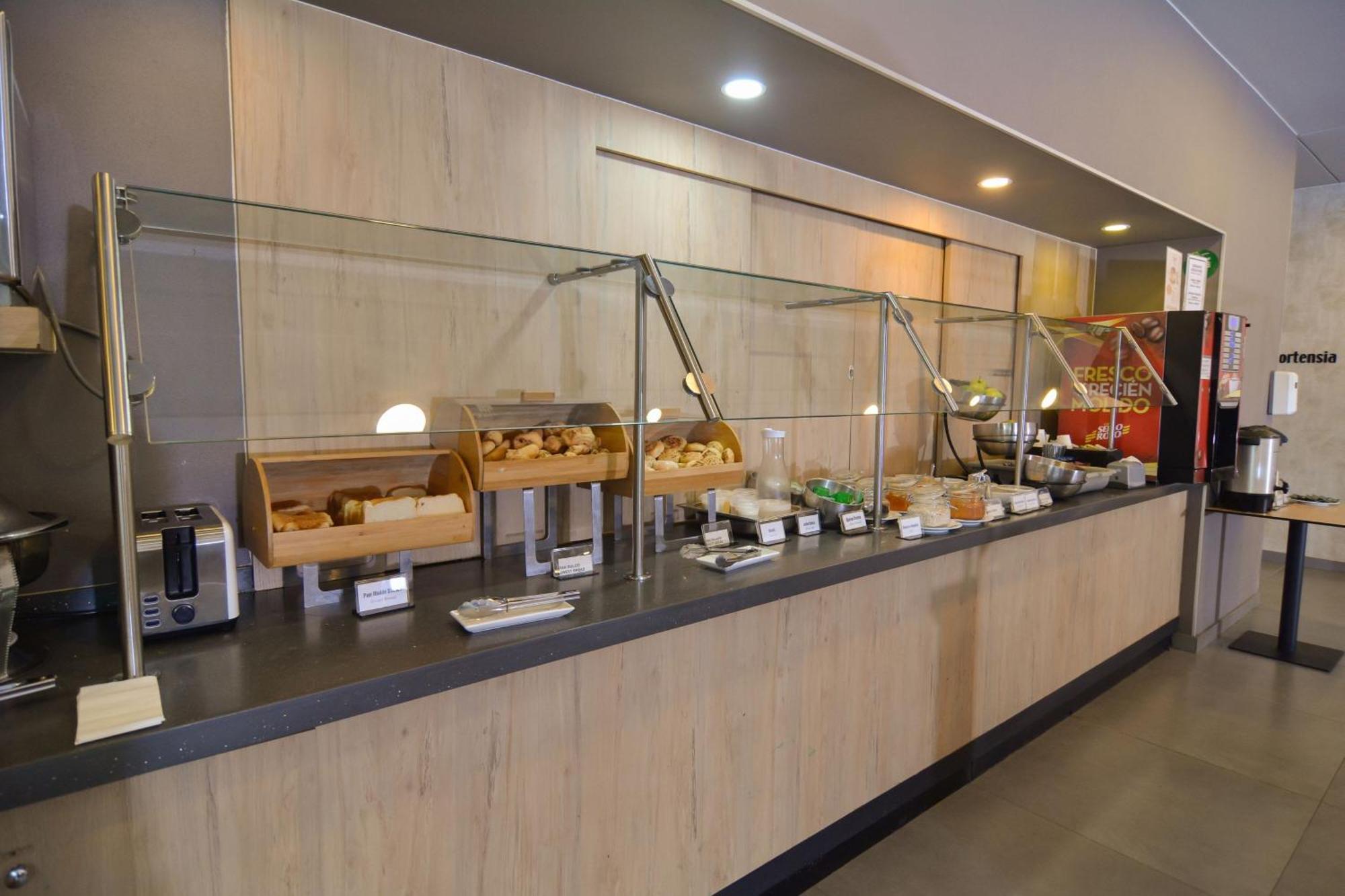 City Express Plus By Marriott Medellin Colombia Exterior photo