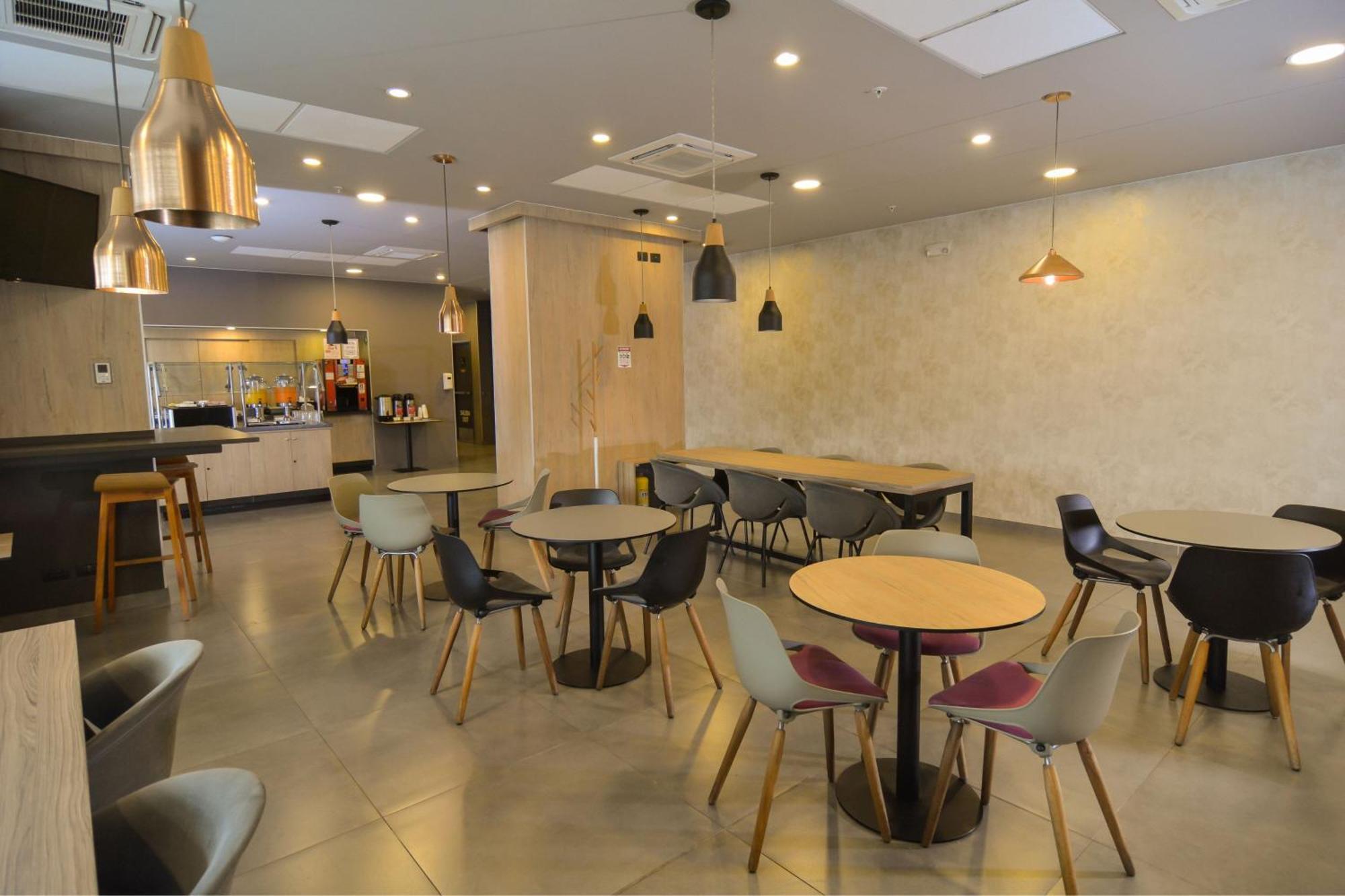 City Express Plus By Marriott Medellin Colombia Exterior photo